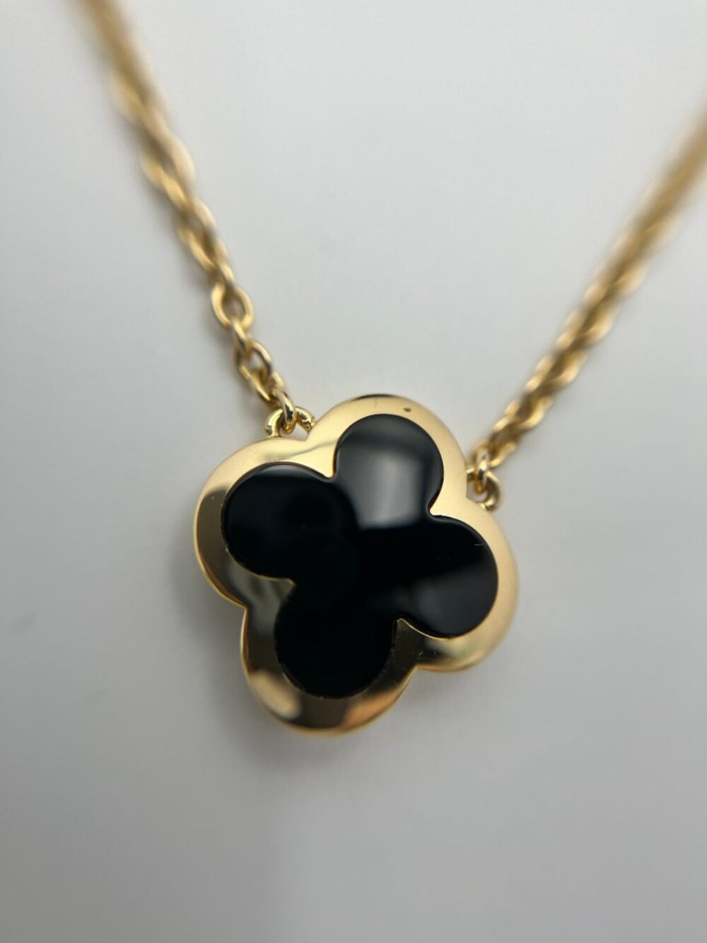 Van Cleef Arpels Pure Alhambra Pendant Necklace  Onyx VCA Certificate Auth
